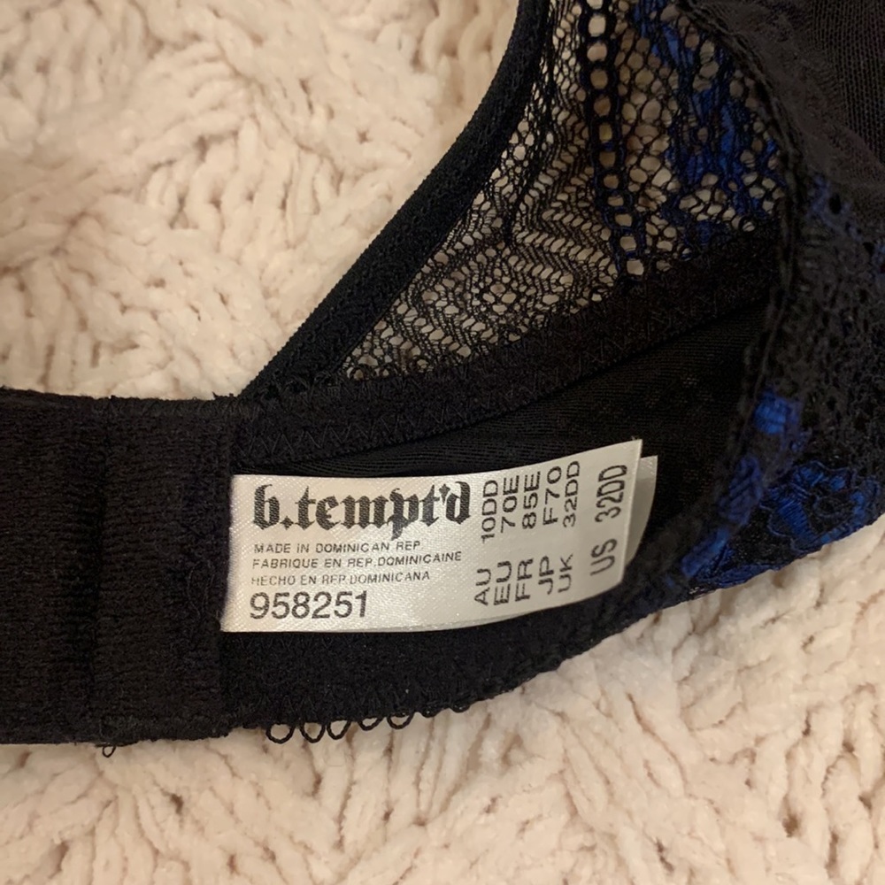 Women’s bra - Picture 3 of 3